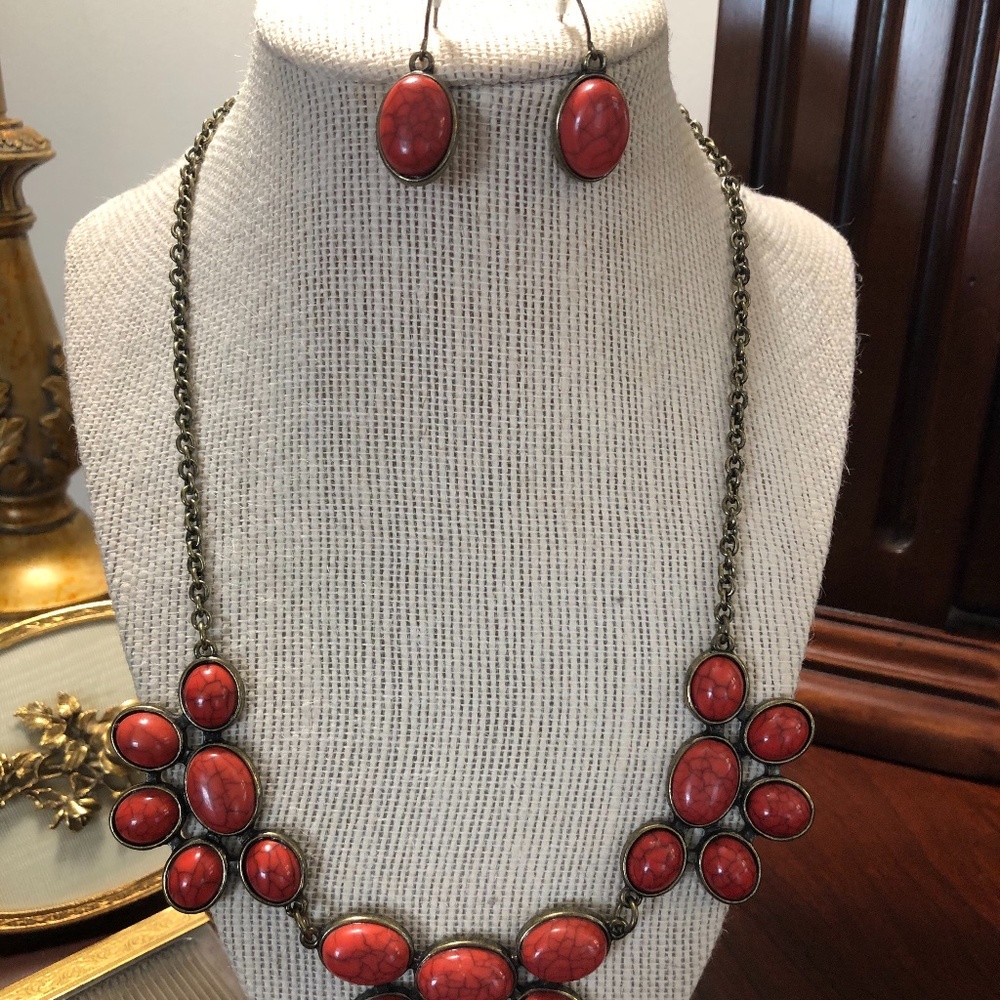Coral-colored necklace & earrings set